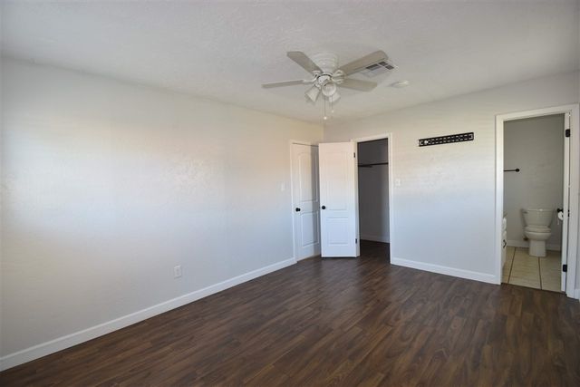 5002 SE Aberdeen Ave, Lawton, OK 73501