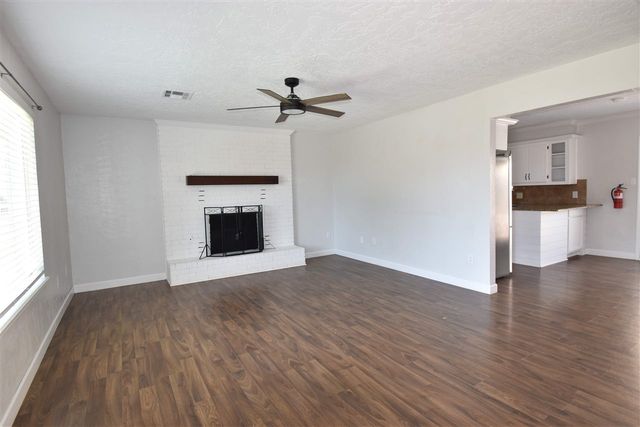 5002 SE Aberdeen Ave, Lawton, OK 73501