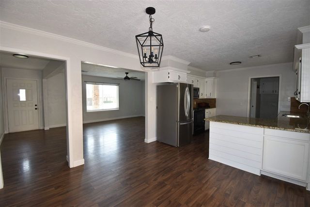 5002 SE Aberdeen Ave, Lawton, OK 73501