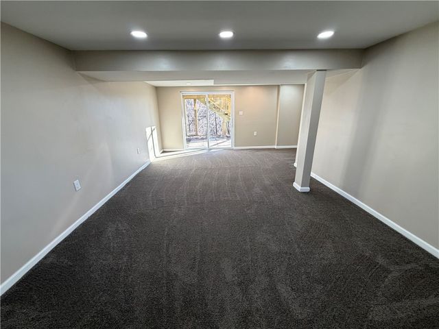 329 Golden Gate Dr., Verona, PA 15147