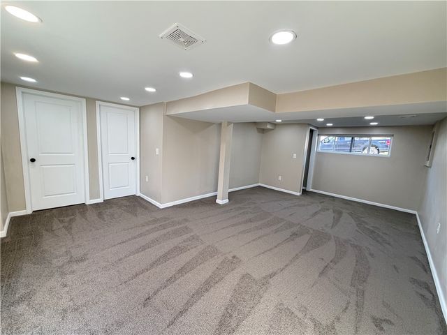 329 Golden Gate Dr., Verona, PA 15147