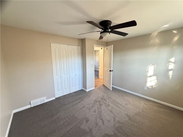 329 Golden Gate Dr., Verona, PA 15147