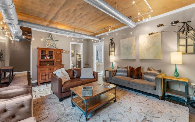 3915 Saint Elmo Avenue, Chattanooga, TN 37409