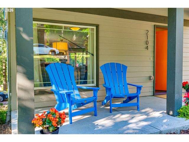 2104 Sw IOWA St, Portland, OR 97239