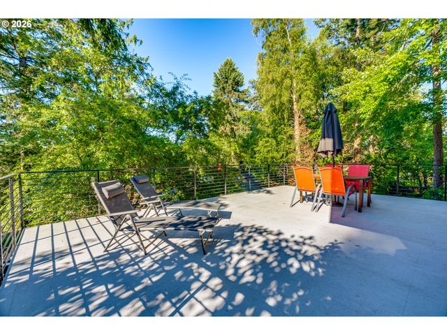 2104 Sw IOWA St, Portland, OR 97239