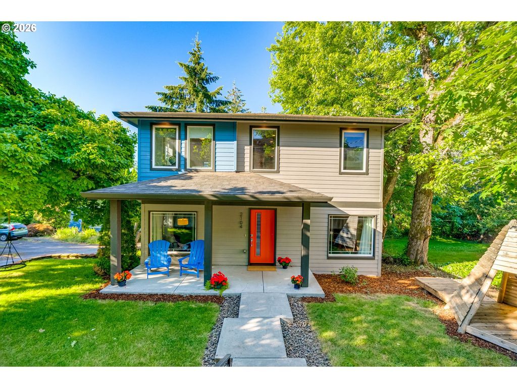 2104 Sw IOWA St, Portland, OR 97239