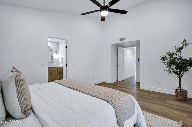4850 E FOUNTAIN Street, Mesa, AZ 85205