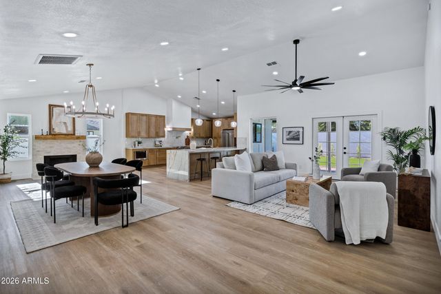 4850 E FOUNTAIN Street, Mesa, AZ 85205