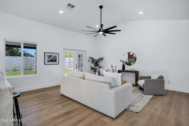 4850 E FOUNTAIN Street, Mesa, AZ 85205