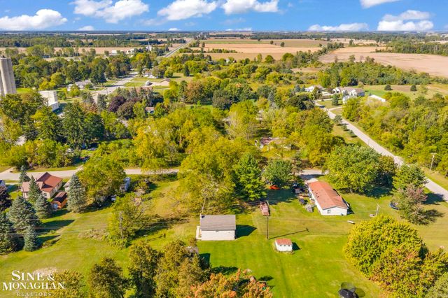 36 N Arthur Street, Bridgehampton Twp, MI 48419