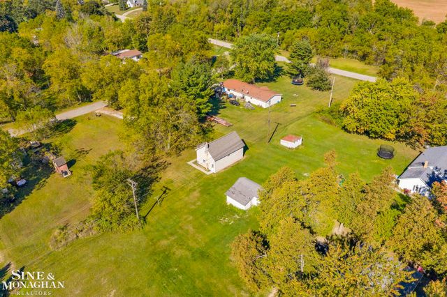 36 N Arthur Street, Bridgehampton Twp, MI 48419
