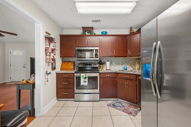 5848 Mullins-Stroud Road, Smiths Station, AL 36877