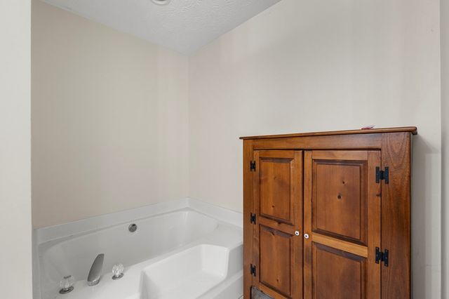 5848 Mullins-Stroud Road, Smiths Station, AL 36877