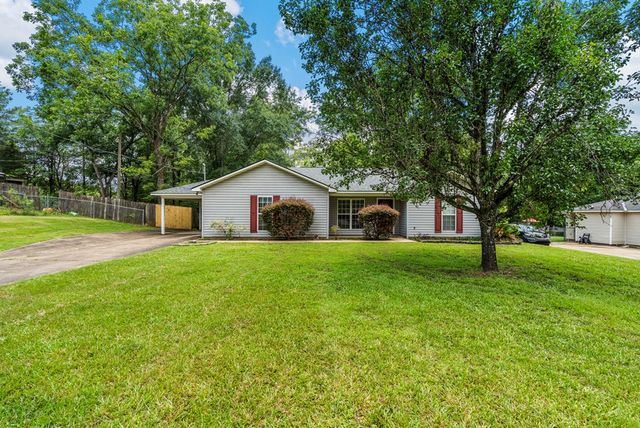 5848 Mullins-Stroud Road, Smiths Station, AL 36877