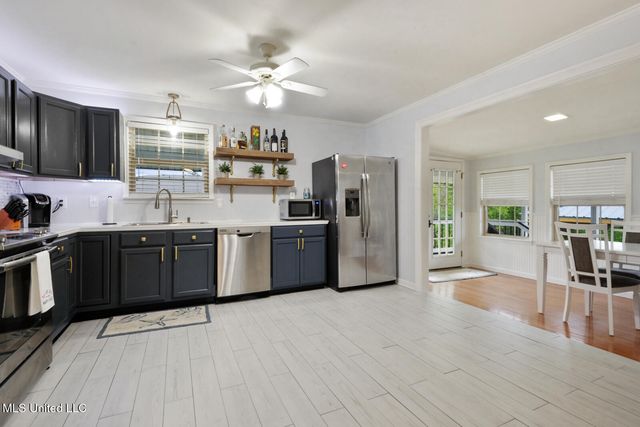 50 Fiber Street, Bay Saint Louis, MS 39520