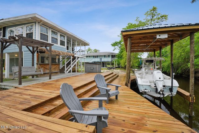 50 Fiber Street, Bay Saint Louis, MS 39520