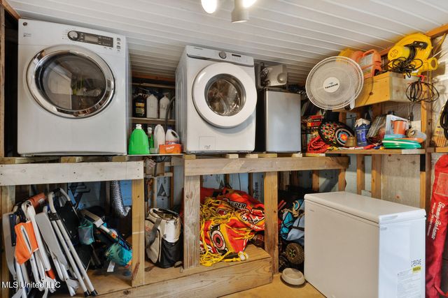 50 Fiber Street, Bay Saint Louis, MS 39520