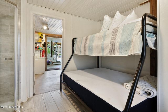 50 Fiber Street, Bay Saint Louis, MS 39520