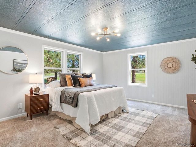 482 Panorama Dr, Elizabeth, CO 80107