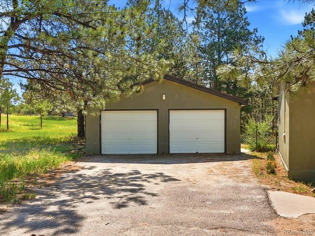 482 Panorama Dr, Elizabeth, CO 80107