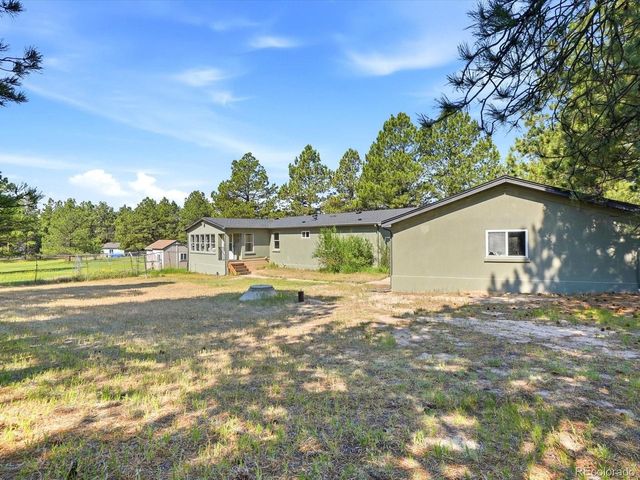 482 Panorama Dr, Elizabeth, CO 80107
