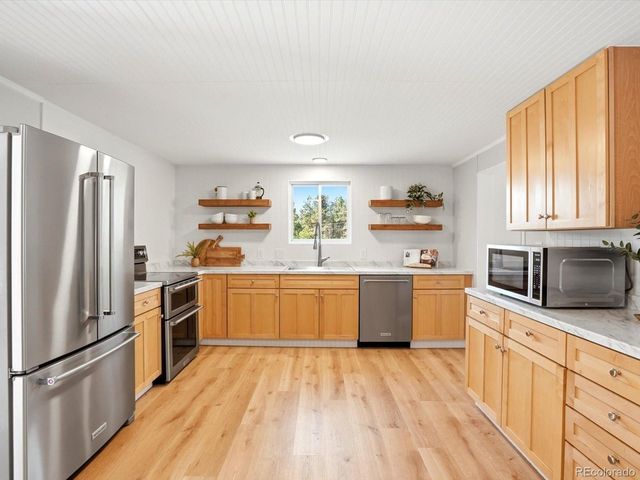 482 Panorama Dr, Elizabeth, CO 80107