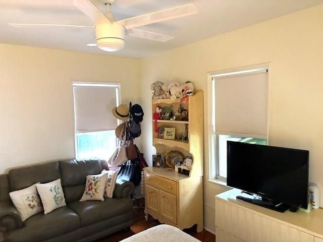 44 SW 5th Street, Dania Beach, FL 33004