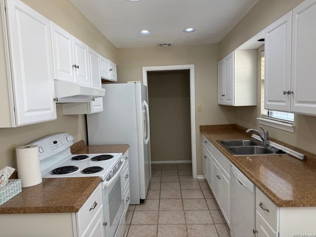 14510 LARKSTONE ST, San Antonio, TX 78232