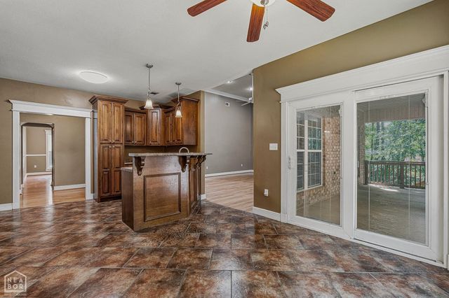 1100 N 75th Street, Paragould, AR 72450