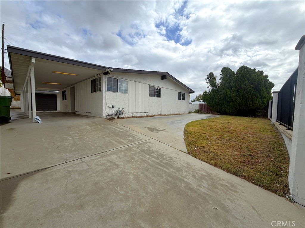 13658 Garrick Avenue, Sylmar, CA 91342 — photo 2