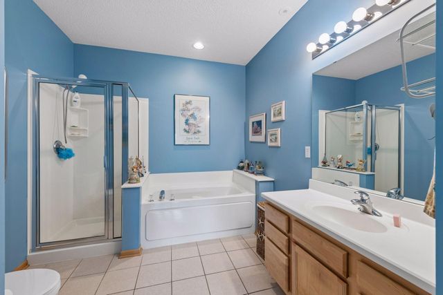 2013 Stahlke Way, Chaska, MN 55318