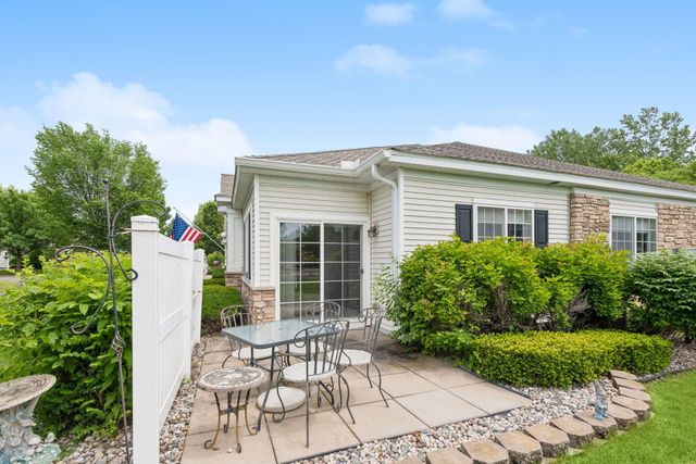 2013 Stahlke Way, Chaska, MN 55318