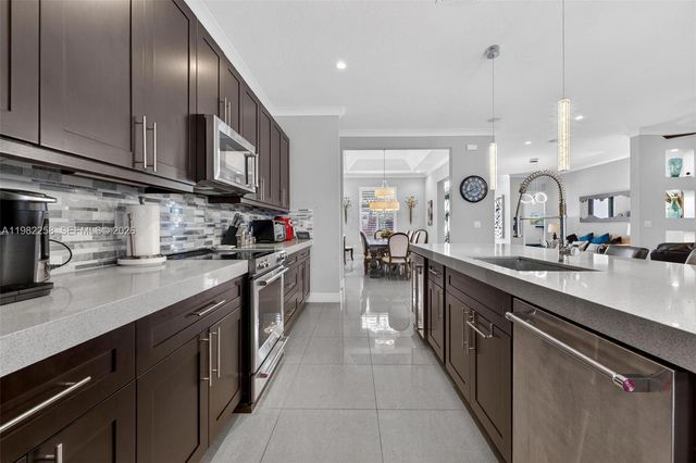 28004 SW 169th Ct, Homestead, FL 33030