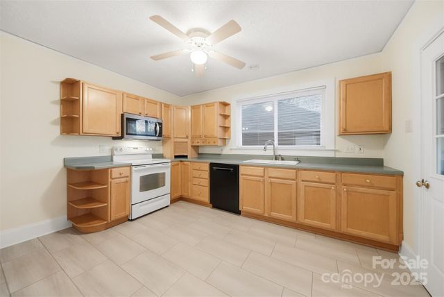 3 Enka Oak Street, Candler, NC 28715