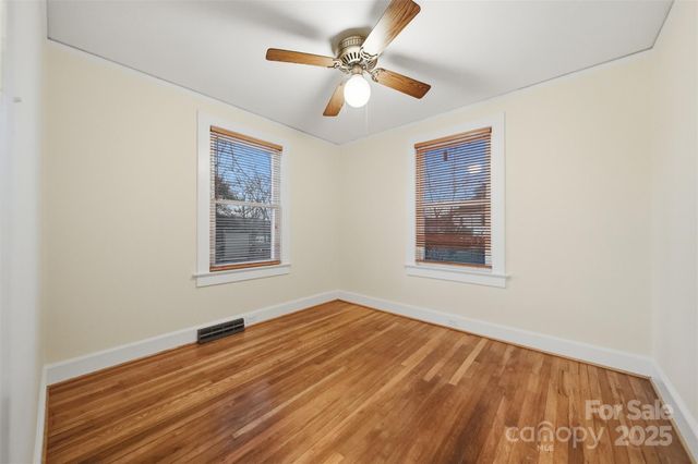 3 Enka Oak Street, Candler, NC 28715