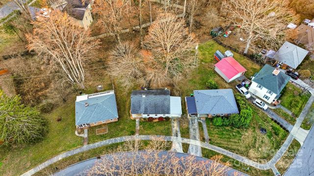 3 Enka Oak Street, Candler, NC 28715