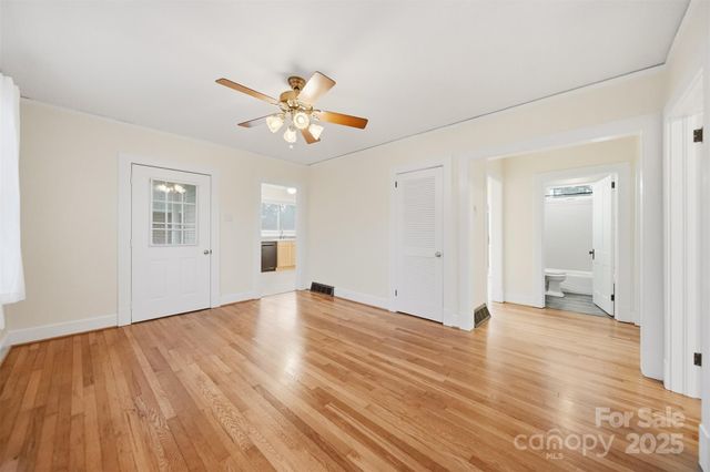 3 Enka Oak Street, Candler, NC 28715