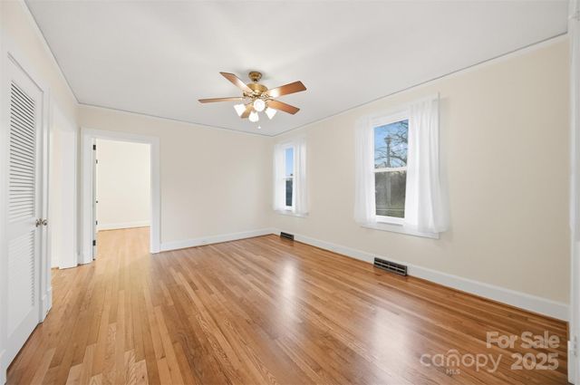 3 Enka Oak Street, Candler, NC 28715