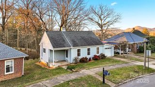 3 Enka Oak Street, Candler, NC 28715