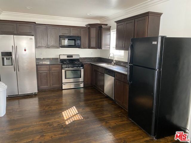 1253 W 35th Street, Los Angeles, CA 90007