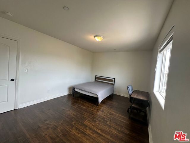 1253 W 35th Street, Los Angeles, CA 90007