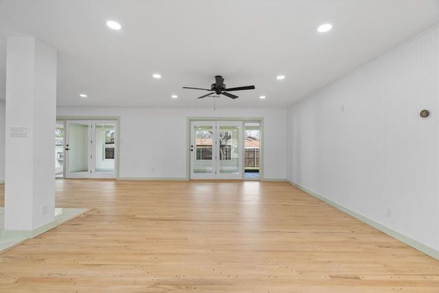 662 Fox Avenue, Lewisville, TX 75057