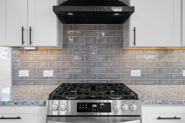 662 Fox Avenue, Lewisville, TX 75057