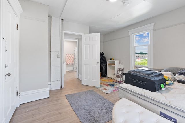 2007 College Street, Cedar Falls, IA 50613