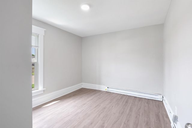 2007 College Street, Cedar Falls, IA 50613