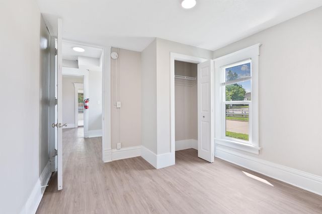 2007 College Street, Cedar Falls, IA 50613