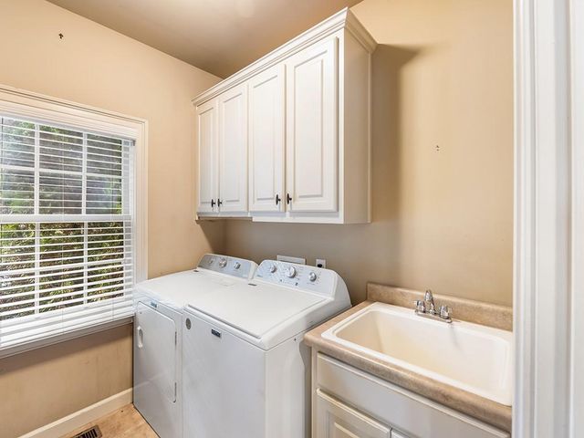 766 Heritage Post SW Lane, Grayson, GA 30017