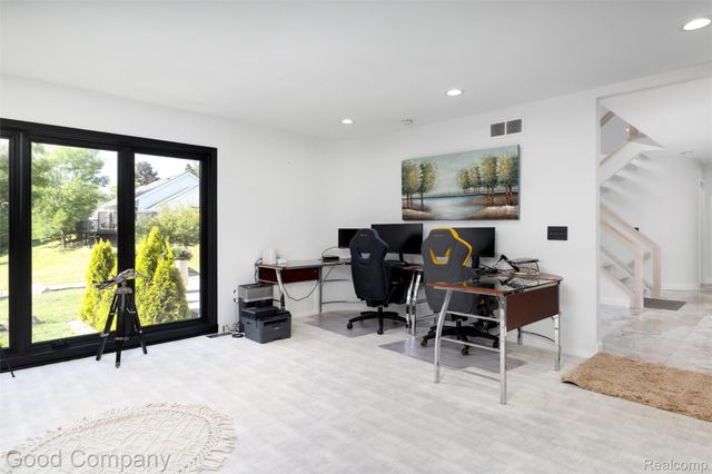 3176 Chambord Drive, West Bloomfield Charter Township, MI 48323