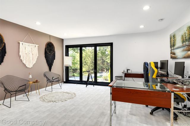 3176 Chambord Drive, West Bloomfield Charter Township, MI 48323