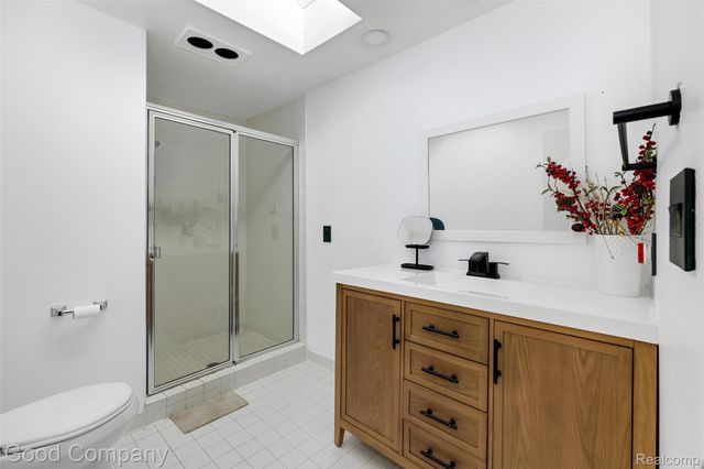 3176 Chambord Drive, West Bloomfield Charter Township, MI 48323